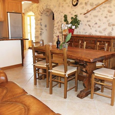 2 Bedroom Awesome Home In Sigoyer Sigoyer  Buitenkant foto