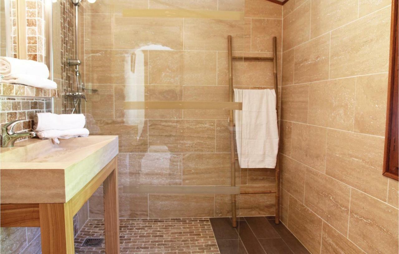 2 Bedroom Awesome Home In Sigoyer Sigoyer  Buitenkant foto